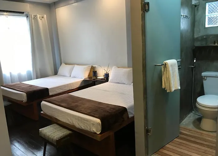 Ba Noi's Kapitolyo B&B *